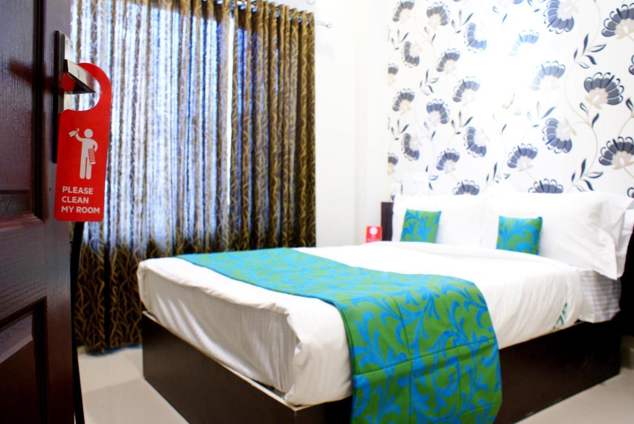 Collection O 8267 Galaxy Inn Kochi Exterior foto